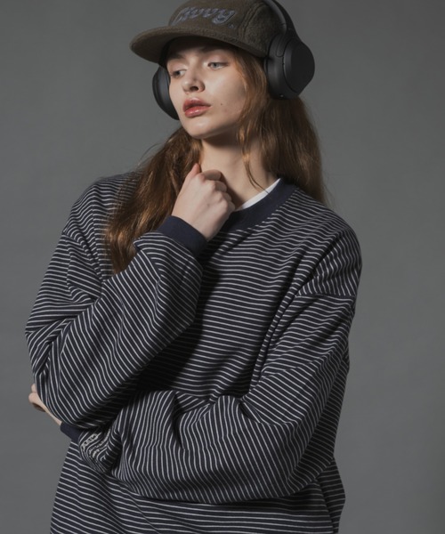 CIVVY.（シヴィ―）の「Lettering Logo Sweatshit - レタリングスウェットシャツ -（スウェット・メンズ・グレー/ネイビー・LARGE/MEDIUM）」の3枚目の写真