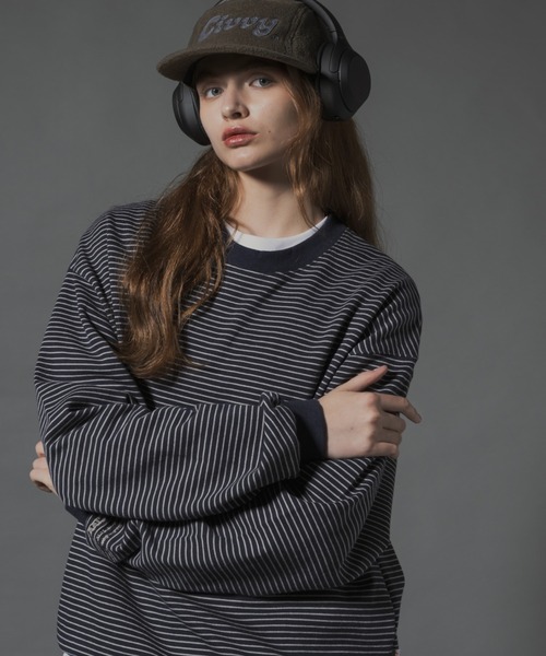 CIVVY.（シヴィ―）の「Lettering Logo Sweatshit - レタリングスウェットシャツ -（スウェット・メンズ・グレー/ネイビー・LARGE/MEDIUM）」の4枚目の写真