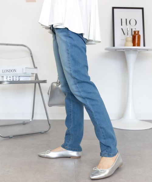 RCD(アールシーディー)の「総ゴムウエストスキニーデニムパンツ(その他パンツ・レディース・ブルー/ワンウォッシュ/ネイビー・M/L/LL/4L/3L)」の9枚目の写真