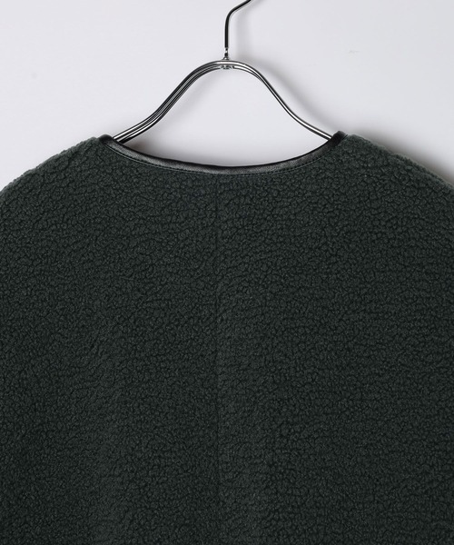 LEPSIM（レプシィム）の「切り替えライトボアコート　582390（その他アウター・レディース・モカ/ベージュ/アイボリー/チャコールグレー・FREE）」の10枚目の写真