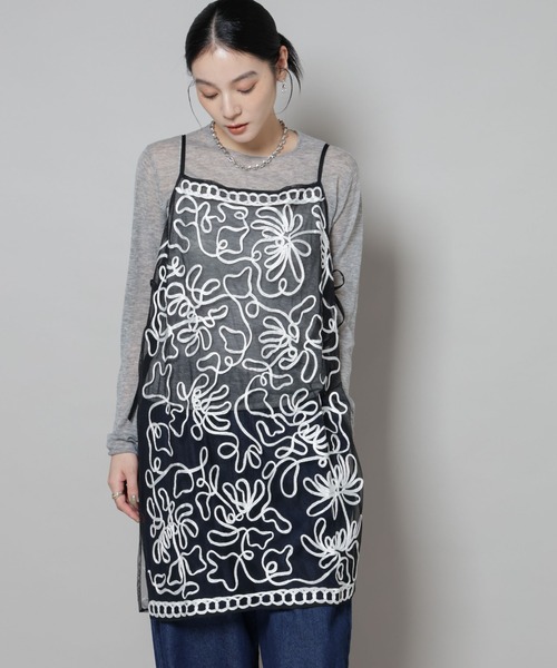 sara mallika(サラ マリカ)の「Sara mallika/TULLETAPEEMBRIODERY CAMI DRESS(ワンピース・レディース・ベージュ系その他/ブラック・FREE)」の1枚目の写真