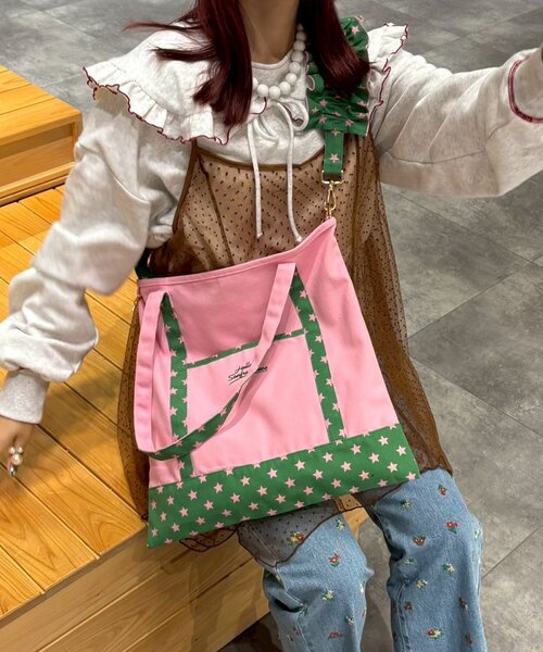 HELLO.SANFRANCISCO（ハローサンフランシスコ）の「(momo企画)【HELLO.SANFRANCISCO】スマホショルダー付き推し活トートBAG（ショルダーバッグ・レディース・ピンク/イエロー/ネイビー・ONE SIZE）」の4枚目の写真