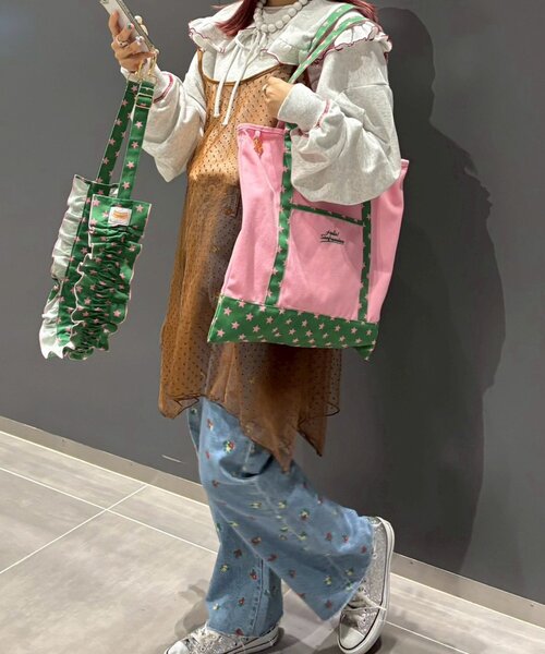 HELLO.SANFRANCISCO（ハローサンフランシスコ）の「(momo企画)【HELLO.SANFRANCISCO】スマホショルダー付き推し活トートBAG（ショルダーバッグ・レディース・ピンク/イエロー/ネイビー・ONE SIZE）」の8枚目の写真