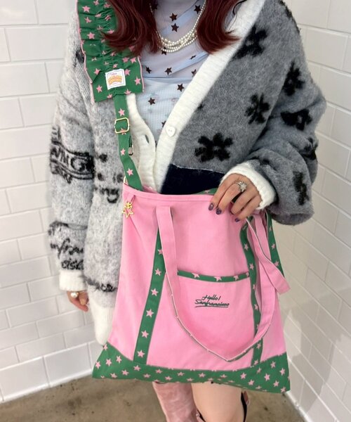HELLO.SANFRANCISCO（ハローサンフランシスコ）の「(momo企画)【HELLO.SANFRANCISCO】スマホショルダー付き推し活トートBAG（ショルダーバッグ・レディース・ピンク/イエロー/ネイビー・ONE SIZE）」の11枚目の写真