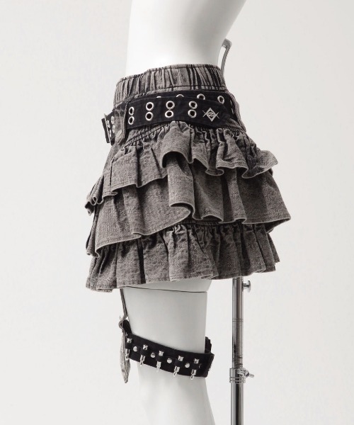 REFLEM（レフレム）の「『REFLEM/レフレム』ガーターベルト付きフリルスカート（スカート・レディース・ブラック/グレー・FREE）」の16枚目の写真