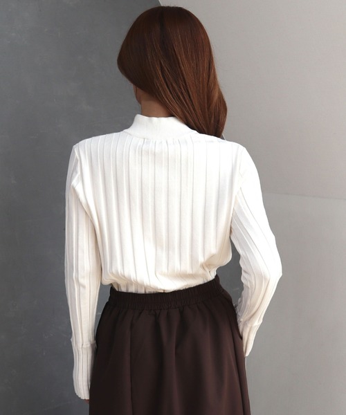 CECIL McBEE(セシルマクビー)の「リブハーフジッププルオーバー(ニット/セーター・レディース・ブラック/オフホワイト/ブラウン・MEDIUM)」の10枚目の写真