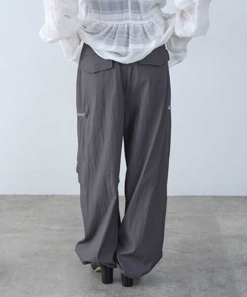 CODE A(コードエー)の「Airy volume cargo(その他パンツ・レディース・グレー/カーキ・38/36)」の4枚目の写真