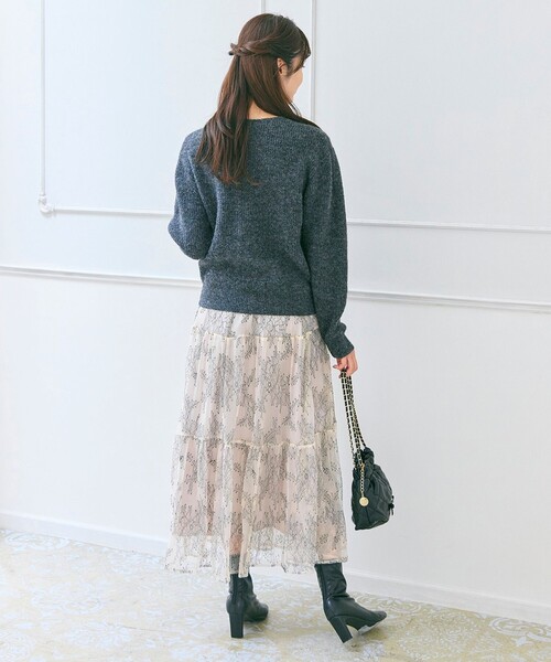 Feroux(フェルゥ)の「ニット×ティアードレース スカート(セットアップ・レディース・グレー系/アイボリー系・MEDIUM/SMALL)」の12枚目の写真
