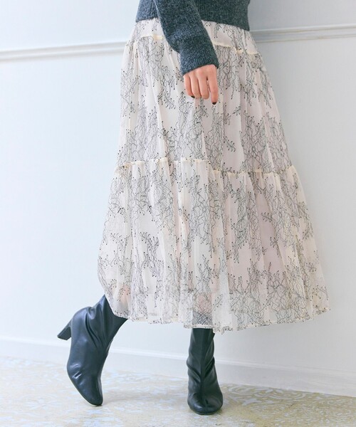Feroux(フェルゥ)の「ニット×ティアードレース スカート(セットアップ・レディース・グレー系/アイボリー系・MEDIUM/SMALL)」の14枚目の写真