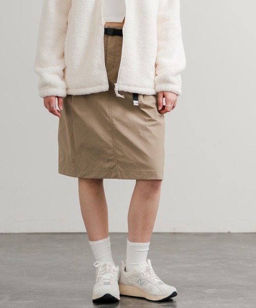 THE NORTH FACE ベージュタイトスカート　ほぼ未使用品 セール】日本未展開モデル THE NORTH FACE ザ・ノースフェイス WHITE