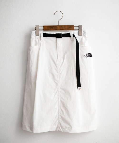 THE NORTH FACE(ザノースフェイス)の「日本未展開モデル THE NORTH FACE ザ・ノースフェイス WHITE LABEL ホワイトレーベル W'S NEILTON FLARE SKIRT ワンポイントロゴ刺繍ミディ丈ナイロンタイトスカート(スカート・レディース・ダークベージュ/オフホワイト/ブラック・M/L/S/XL)」の19枚目の写真