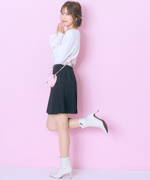 marun(マルン)の「<大きいサイズ> 袖口レース切替トップス marun(Tシャツ/カットソー・レディース・ブラック/アイボリー・L/5L/4L/3L/LL)」の4枚目の写真