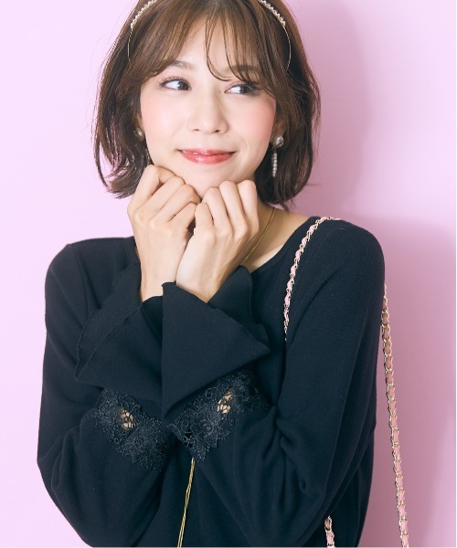 marun(マルン)の「<大きいサイズ> 袖口レース切替トップス marun(Tシャツ/カットソー・レディース・ブラック/アイボリー・L/5L/4L/3L/LL)」の7枚目の写真