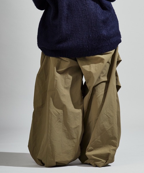 Chick（チック）の「Check Scarf-Attached Nylon Super Wide Pants / チェックスカーフ付き ナイロンスーパーワイドパンツ（その他パンツ・レディース・ブラック/グリーン・S/M）」の13枚目の写真