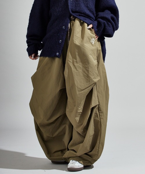Chick（チック）の「Check Scarf-Attached Nylon Super Wide Pants / チェックスカーフ付き ナイロンスーパーワイドパンツ（その他パンツ・レディース・ブラック/グリーン・S/M）」の15枚目の写真