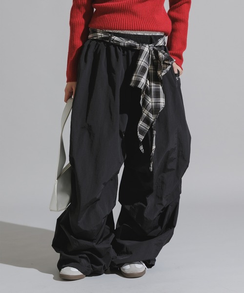 Chick（チック）の「Check Scarf-Attached Nylon Super Wide Pants / チェックスカーフ付き ナイロンスーパーワイドパンツ（その他パンツ・レディース・ブラック/グリーン・S/M）」の4枚目の写真