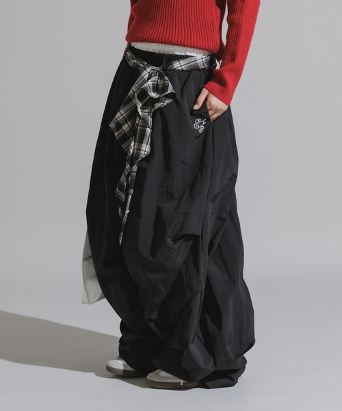 Chick（チック）の「Check Scarf-Attached Nylon Super Wide Pants / チェックスカーフ付き ナイロンスーパーワイドパンツ（その他パンツ・レディース・ブラック/グリーン・S/M）」の5枚目の写真