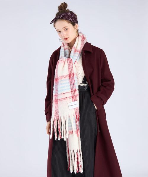 To b. by agnes b.(トゥービーバイアニエスベー)の「チェック マフラー(マフラー・レディース・レッド・FREE)」の4枚目の写真