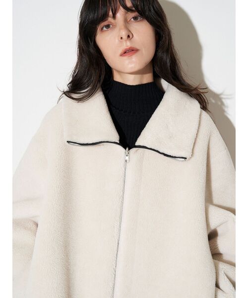 ELENDEEK（エレンディーク）の「2WAYボアフェイクレザーコート（その他アウター・レディース・グレー/オフホワイト/ブラック・02/01）」の7枚目の写真
