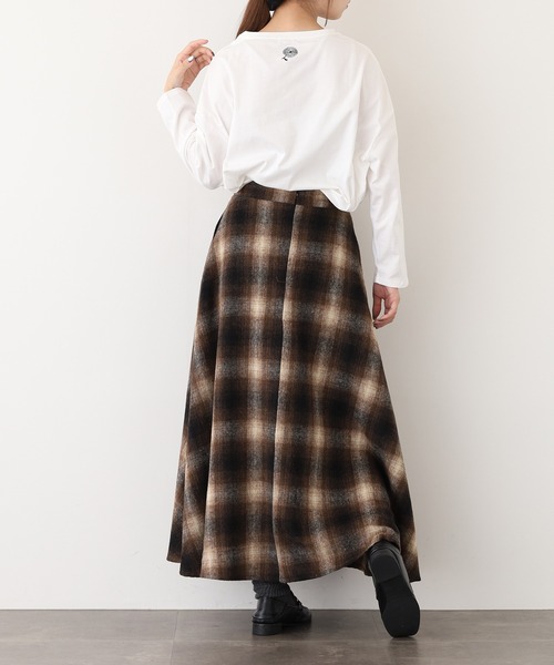 BARNDOOR(バーンドア)の「20天竺花フリルドルマンロンT 長袖(Tシャツ/カットソー・レディース・杢グレー/ブラック/アイボリー・FREE)」の9枚目の写真
