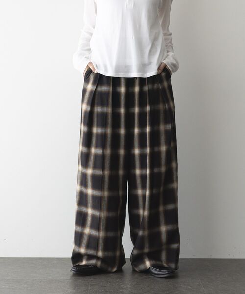 GARAGE OF GOOD CLOTHING（ガレージオブグッドクロージング）の「【日本製】オンブレチェック２タックワイドパンツ（その他パンツ・レディース・チェック・36）」の11枚目の写真