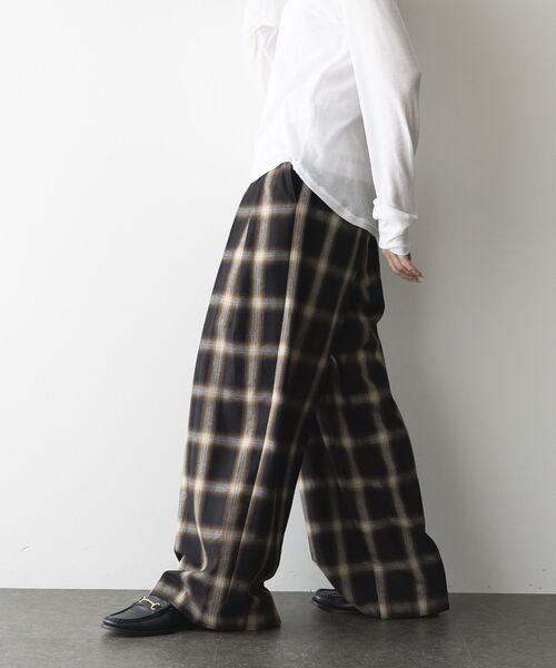 GARAGE OF GOOD CLOTHING（ガレージオブグッドクロージング）の「【日本製】オンブレチェック２タックワイドパンツ（その他パンツ・レディース・チェック・36）」の12枚目の写真