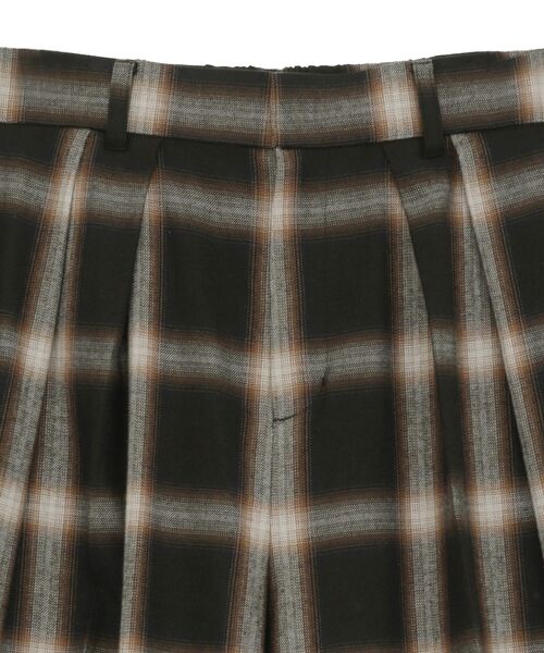 GARAGE OF GOOD CLOTHING（ガレージオブグッドクロージング）の「【日本製】オンブレチェック２タックワイドパンツ（その他パンツ・レディース・チェック・36）」の20枚目の写真