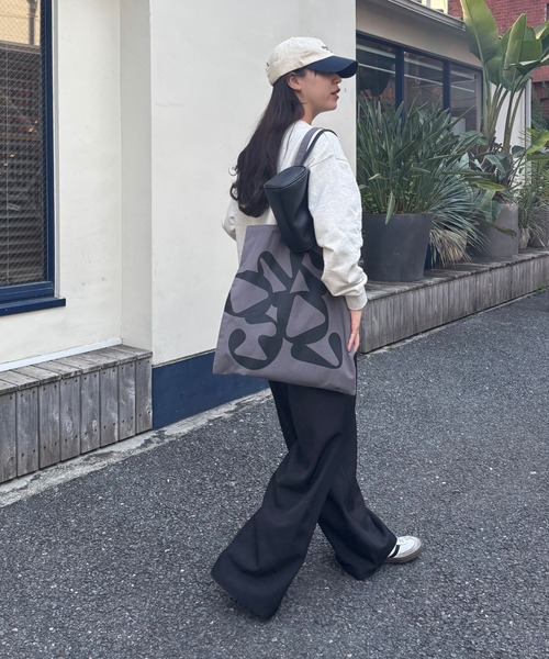 COLONY 2139(コロニートゥーワンスリーナイン)の「キャンバストートバッグ(トートバッグ・レディース・ブルー/グレー/アイボリー/ピンク/ホワイト/オレンジ・FREE)」の21枚目の写真