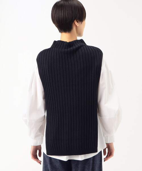 Gabardine K.T(ギャバジンケーティー)の「ソフトウール ワイドリブベスト(ニット/セーター・レディース・グレー・9号)」の12枚目の写真
