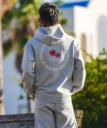 W/Rハートロゴプルパーカー