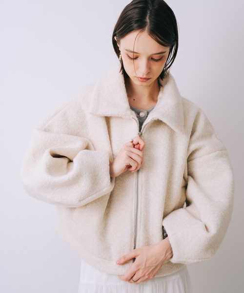 SELFIST（セルフィスト）の「ボリューム袖シープボアジャケット　秋服　冬服　アウター（ブルゾン・レディース・ブラック/アイボリー・フリー）」の15枚目の写真