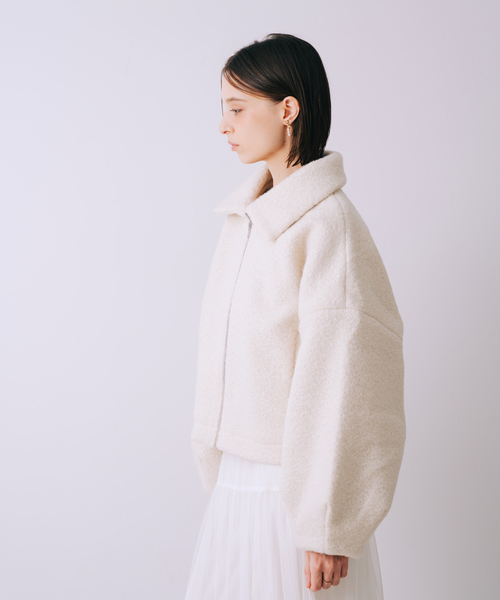 SELFIST（セルフィスト）の「ボリューム袖シープボアジャケット　秋服　冬服　アウター（ブルゾン・レディース・ブラック/アイボリー・フリー）」の20枚目の写真