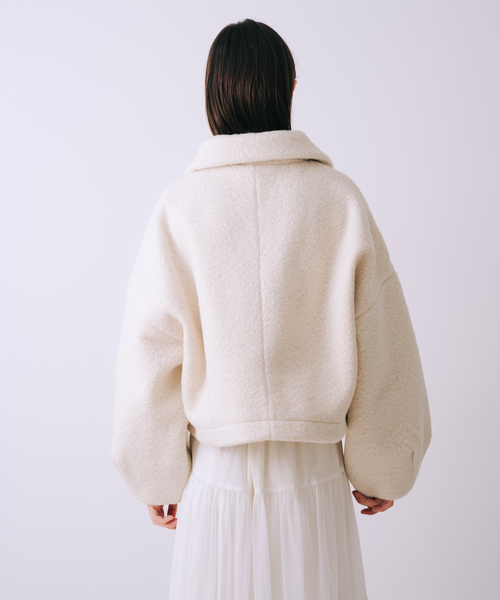 SELFIST（セルフィスト）の「ボリューム袖シープボアジャケット　秋服　冬服　アウター（ブルゾン・レディース・ブラック/アイボリー・フリー）」の21枚目の写真