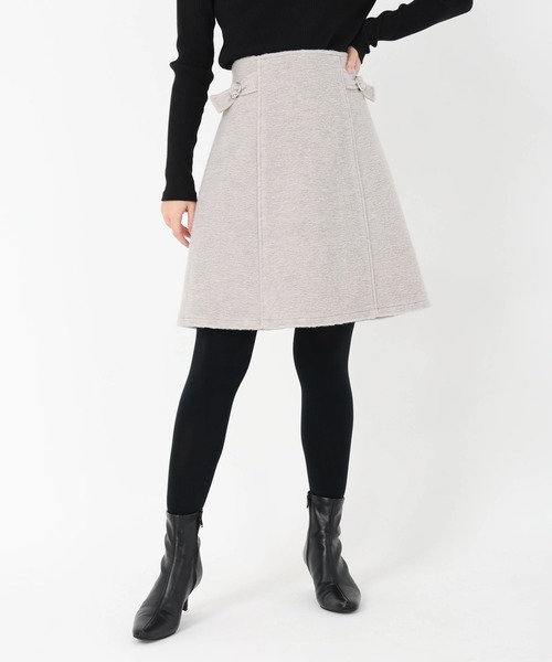 UNIVERVAL MUSE（ユニバーバル ミューズ）の「イタリアンエアリー_リボンモチーフミニスカート（スカート・レディース・グレー・2）」の2枚目の写真