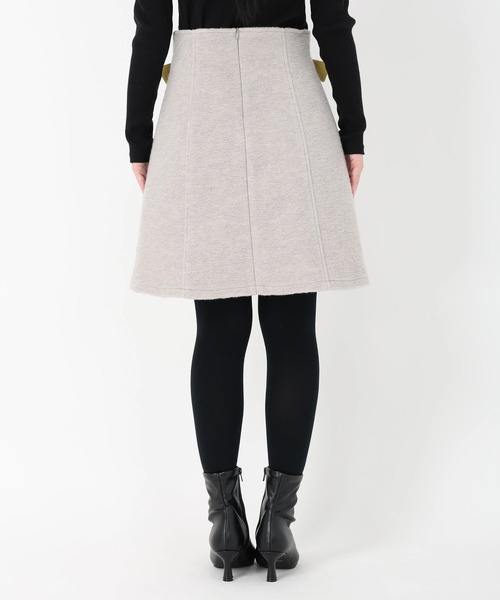 UNIVERVAL MUSE（ユニバーバル ミューズ）の「イタリアンエアリー_リボンモチーフミニスカート（スカート・レディース・グレー・2）」の5枚目の写真