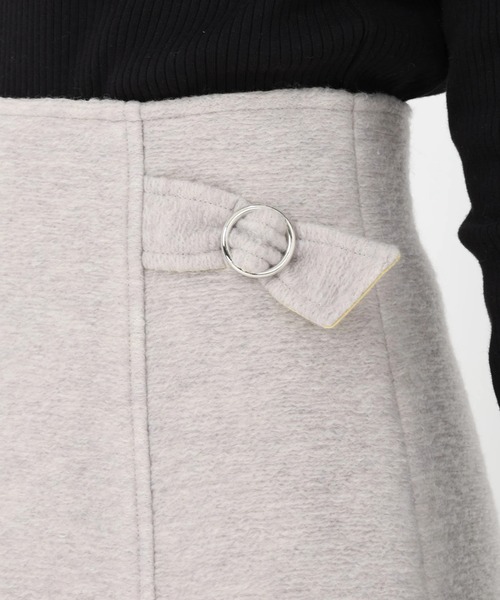 UNIVERVAL MUSE（ユニバーバル ミューズ）の「イタリアンエアリー_リボンモチーフミニスカート（スカート・レディース・グレー・2）」の8枚目の写真