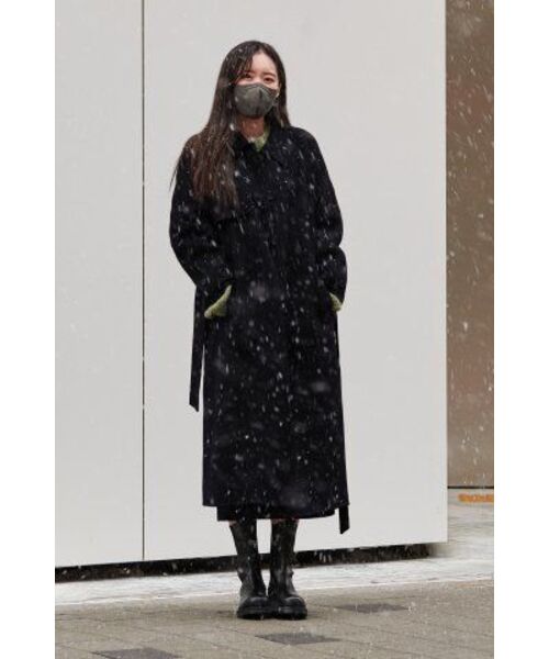 MUSINSA STANDARD WOMAN（ムシンサスタンダードウーマン）の「ウィメンズ コーデュロイ ミディ スカート [ダークグレー]（スカート・レディース・その他・SMALL/MEDIUM/LARGE/X-SMALL）」の8枚目の写真