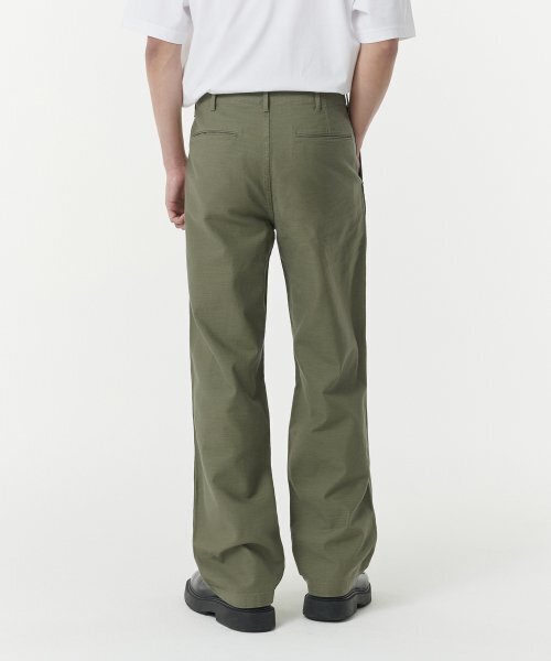 MUSINSA STANDARD（ムシンサスタンダード）の「ホワイトサテンオフィサーパンツ[オリーブ]（その他パンツ・メンズ・その他・38/42/36/34/32/31/33/26/27/28/40/30/29）」の3枚目の写真