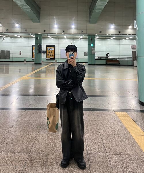TRILLION(トリリオン)の「イエローウォッシュリバースジョーデニムパンツ(BLACK)(デニムパンツ・レディース・その他・SMALL/MEDIUM/LARGE/X-LARGE)」の8枚目の写真