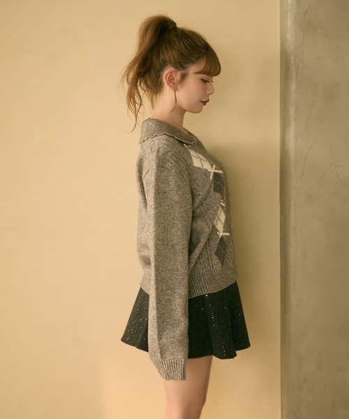 TITTY&CO.（ティティーアンドコー）の「リボン付きアーガイル柄ニット（カーディガン/ボレロ・レディース・ベージュ/レッド/グレー・FREE）」の12枚目の写真