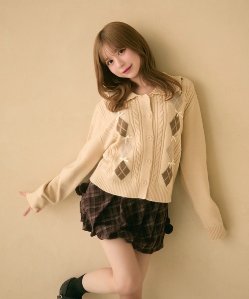 TITTY&CO.（ティティーアンドコー）の「リボン付きアーガイル柄ニット（カーディガン/ボレロ・レディース・ベージュ/レッド/グレー・FREE）」の15枚目の写真