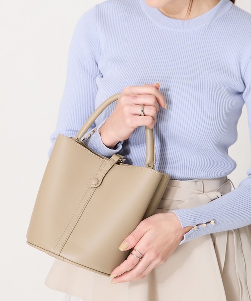 MISCH MASCH(ミッシュマッシュ)の「2wayバケツ型ショルダーバッグ(ハンドバッグ・レディース・ブラック/ベージュ/ピンク・フリ-)」の4枚目の写真