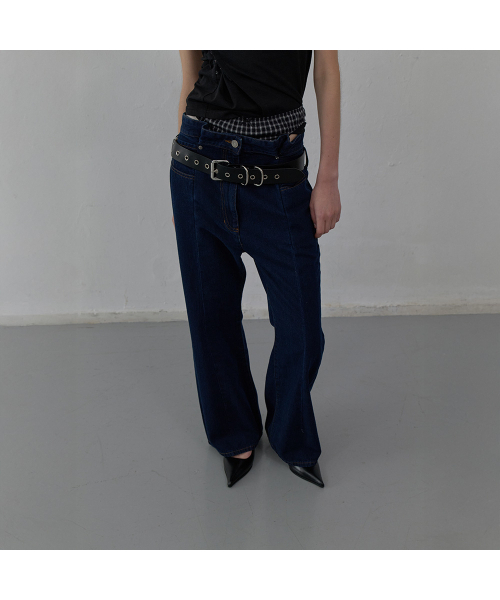 LCDC TM(エルシーディーシーティーエム)の「PLEATED DETAIL DENIM (BLUE)(デニムパンツ・レディース・その他・SMALL/MEDIUM)」の4枚目の写真