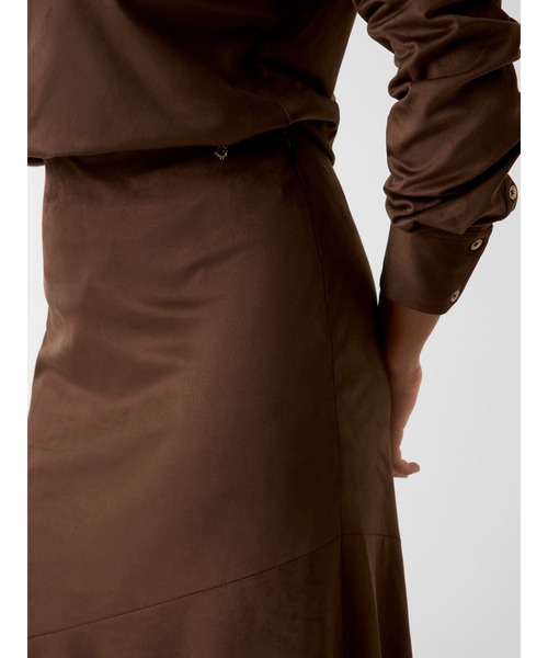 Guess(ゲス)の「NUNZIA Long Skirt スカート(スカート・レディース・ダークブラウン・X-SMALL/MEDIUM/SMALL)」の9枚目の写真