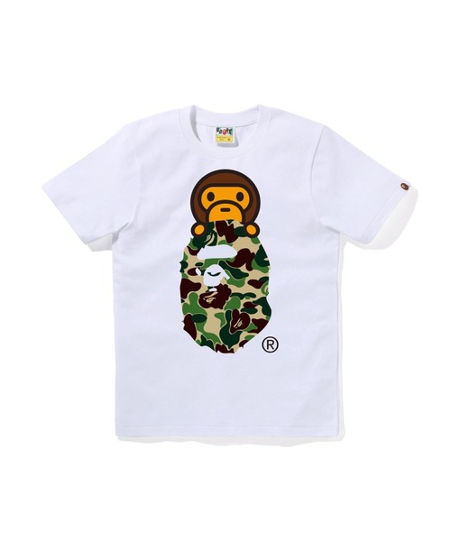 A BATHING APE（アベイシングエイプ）の「ABC CAMO MILO ON APE HEAD TEE（Tシャツ/カットソー・レディース・ブラック×ピンク/ブラック×ブルー/ホワイト×ピンク/ブラック×グリーン/ホワイト×ブルー/ホワイト×グリーン・SMALL/X-SMALL/MEDIUM/XX-SMALL）」の2枚目の写真