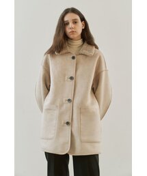 ANDNEEDS（アンドニーズ）の「Reversible shearling jacket (beige)（ムートンコート）」