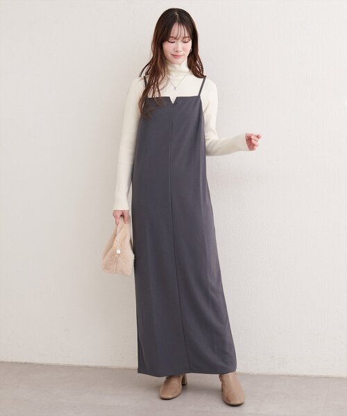 natural couture（ナチュラルクチュール）の「カットジョーゼットナローキャミワンピース（ワンピース・レディース・グレイッシュベージュ/ブラック/グレー/ドット/その他1・FREE）」の10枚目の写真