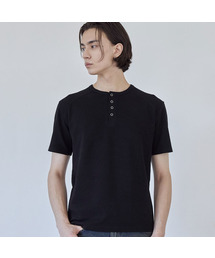 SENTAIR（センテア）の「コンツアーヘンリーネックハーフTシャツ_ブラック（Tシャツ/カットソー）」