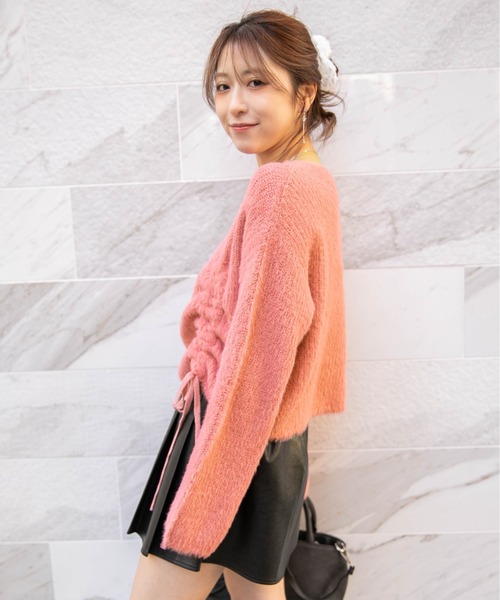GORGE（ゴージ）の「《前ドロスト×ふわモコ》ストリート×フェミ映え◎くしゅギャザー秋冬ニットトップス（ニット/セーター・レディース・チャコール/ピンク/アイボリー・F）」の5枚目の写真