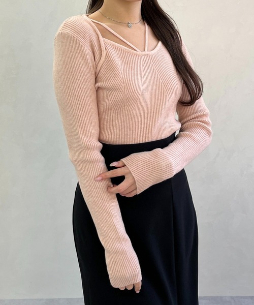 MISCH MASCH（ミッシュマッシュ）の「一部店舗限定 華奢ストラップリブニットトップス（ニット/セーター・レディース・ピンク/ブラック・ﾌﾘ-）」の5枚目の写真